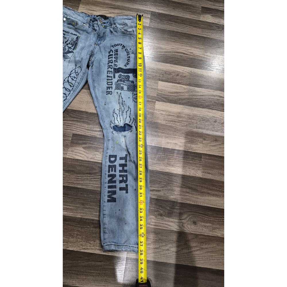 THRT Denim Jeans Men's Size 32 Light Wash Graphic Distressed Streetwear Y2K - Picture 16 of 16